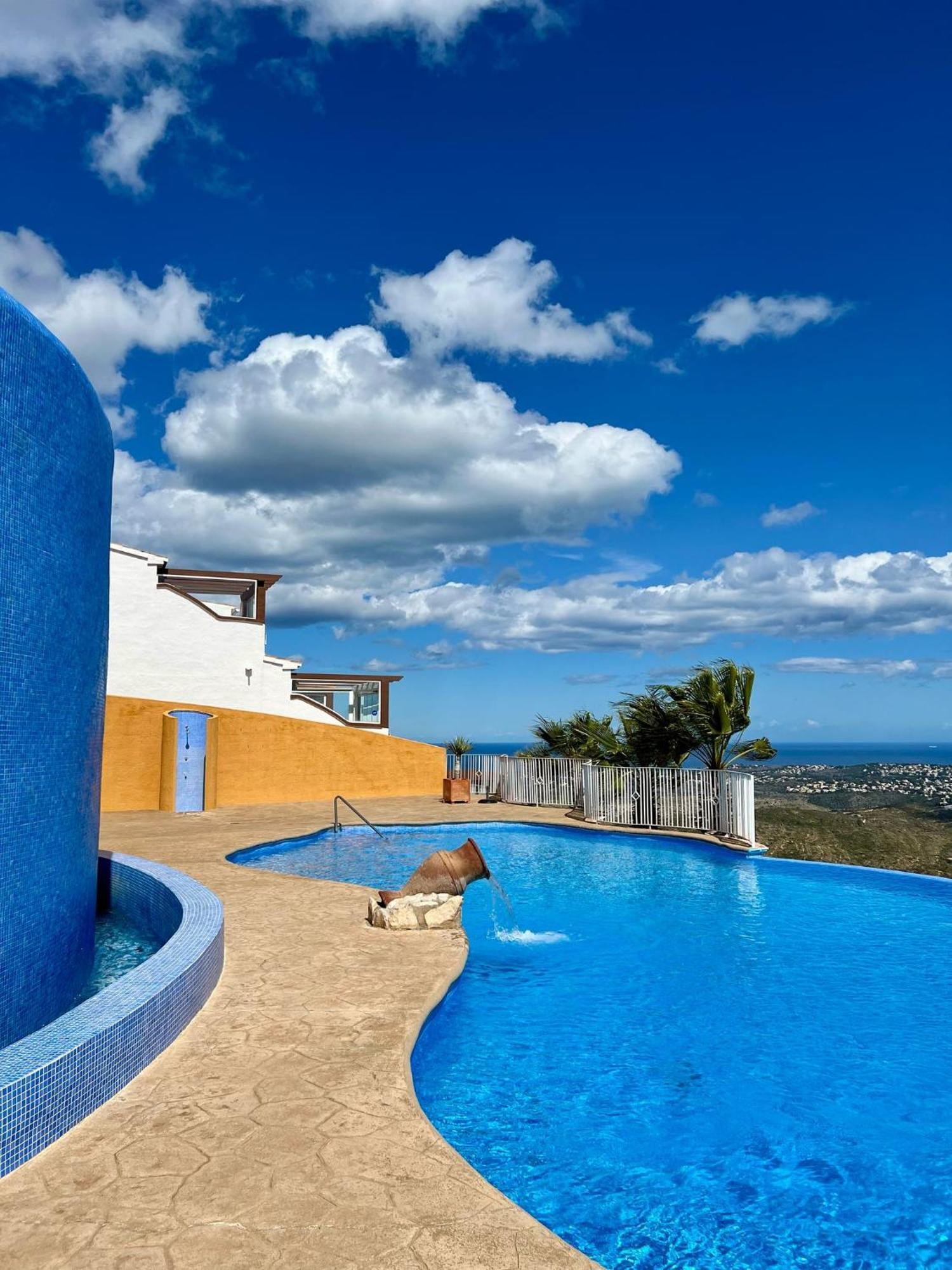 Apartamento Con Vistas Al Mar Cumbre Del Sol By Alterhome Exterior photo